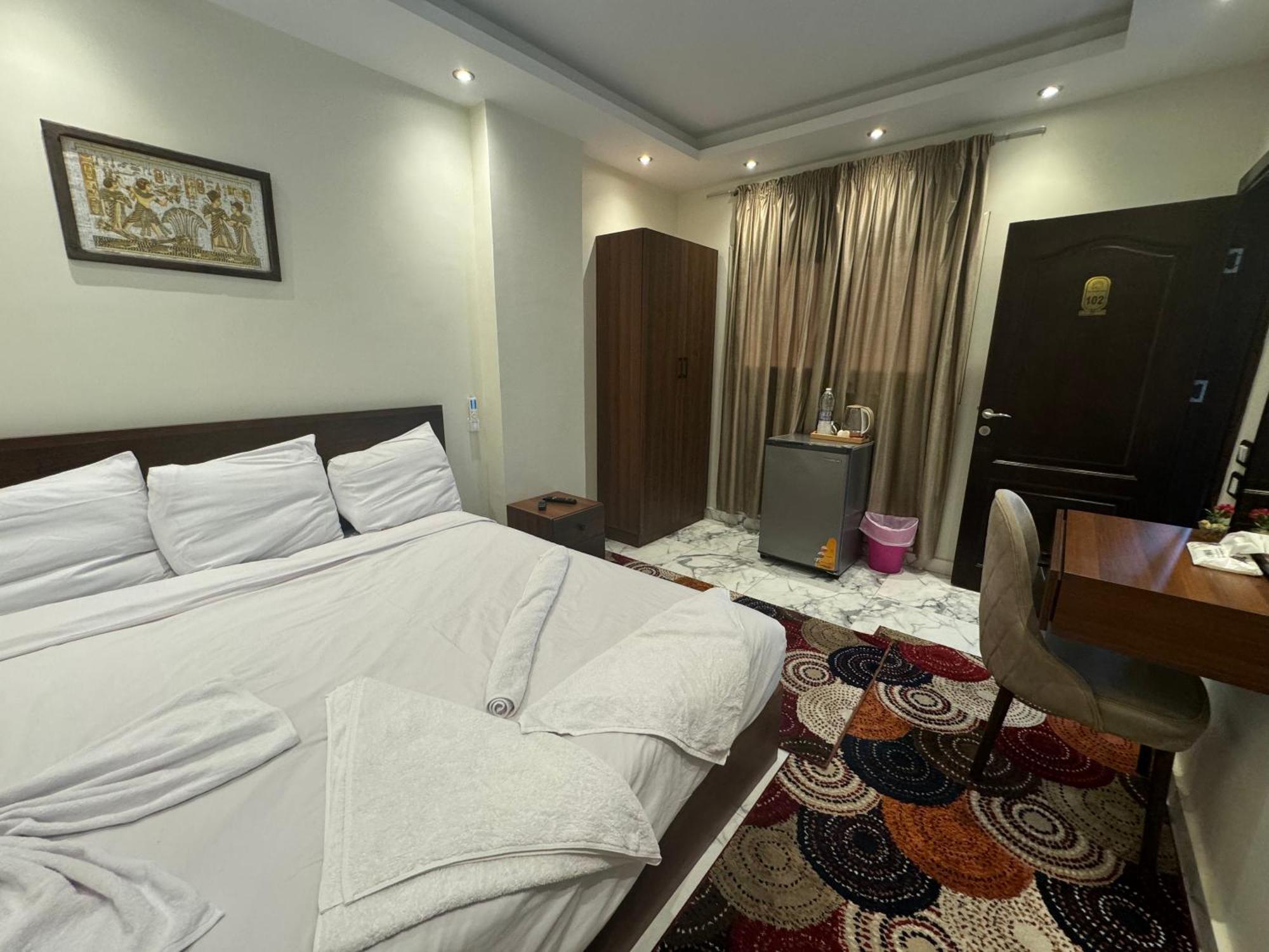 Unique Pyramids Boutique Inn Kafret el-Gabal Zewnętrze zdjęcie