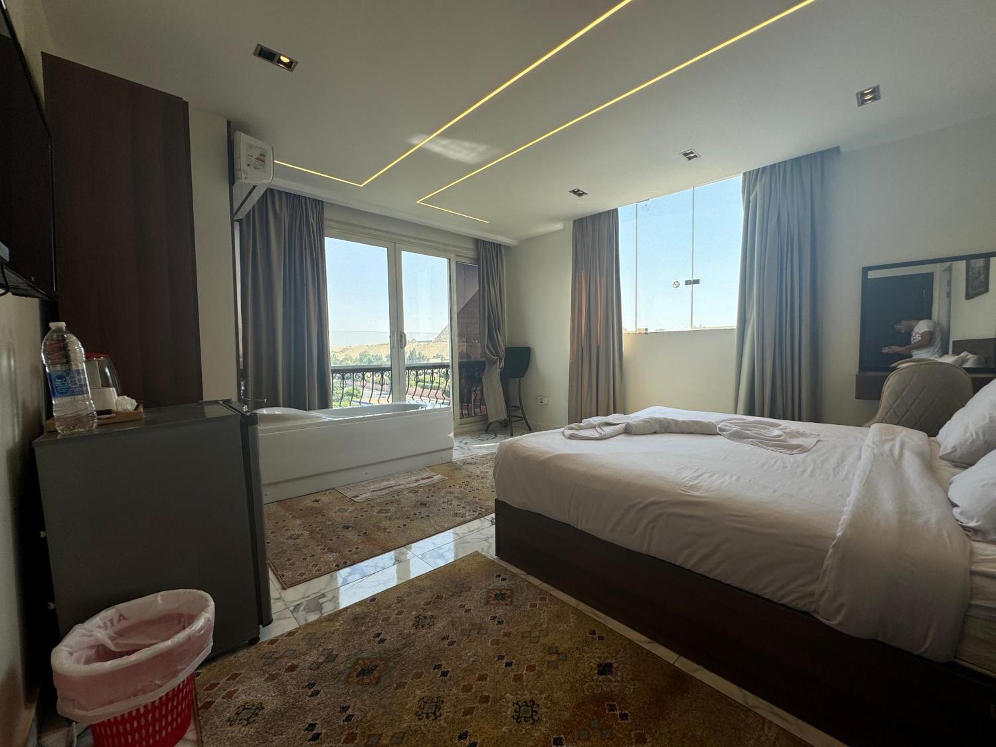 Unique Pyramids Boutique Inn Kafret el-Gabal Zewnętrze zdjęcie
